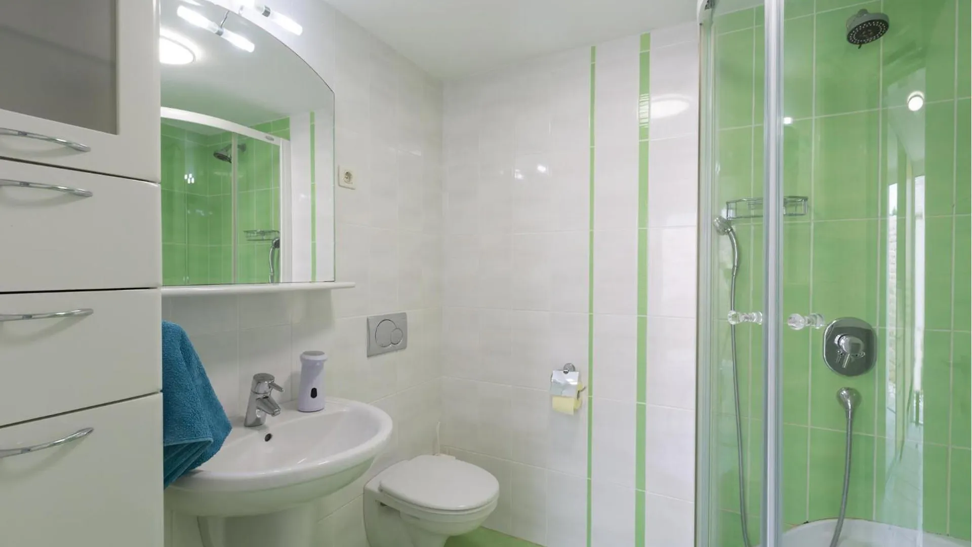 2 Bedroom Nice Home In Sveti Ivan Casa de Férias