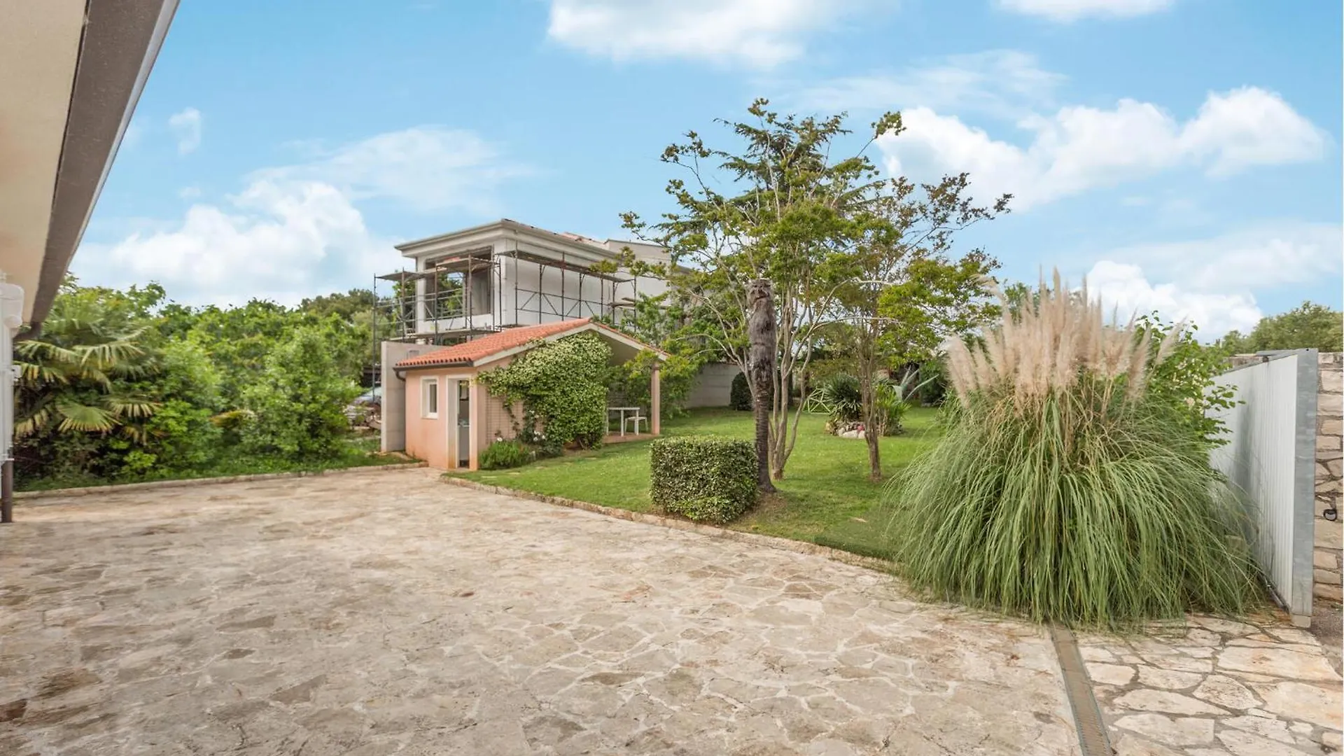 Vakantiehuis 2 Bedroom Nice Home In Sveti Ivan